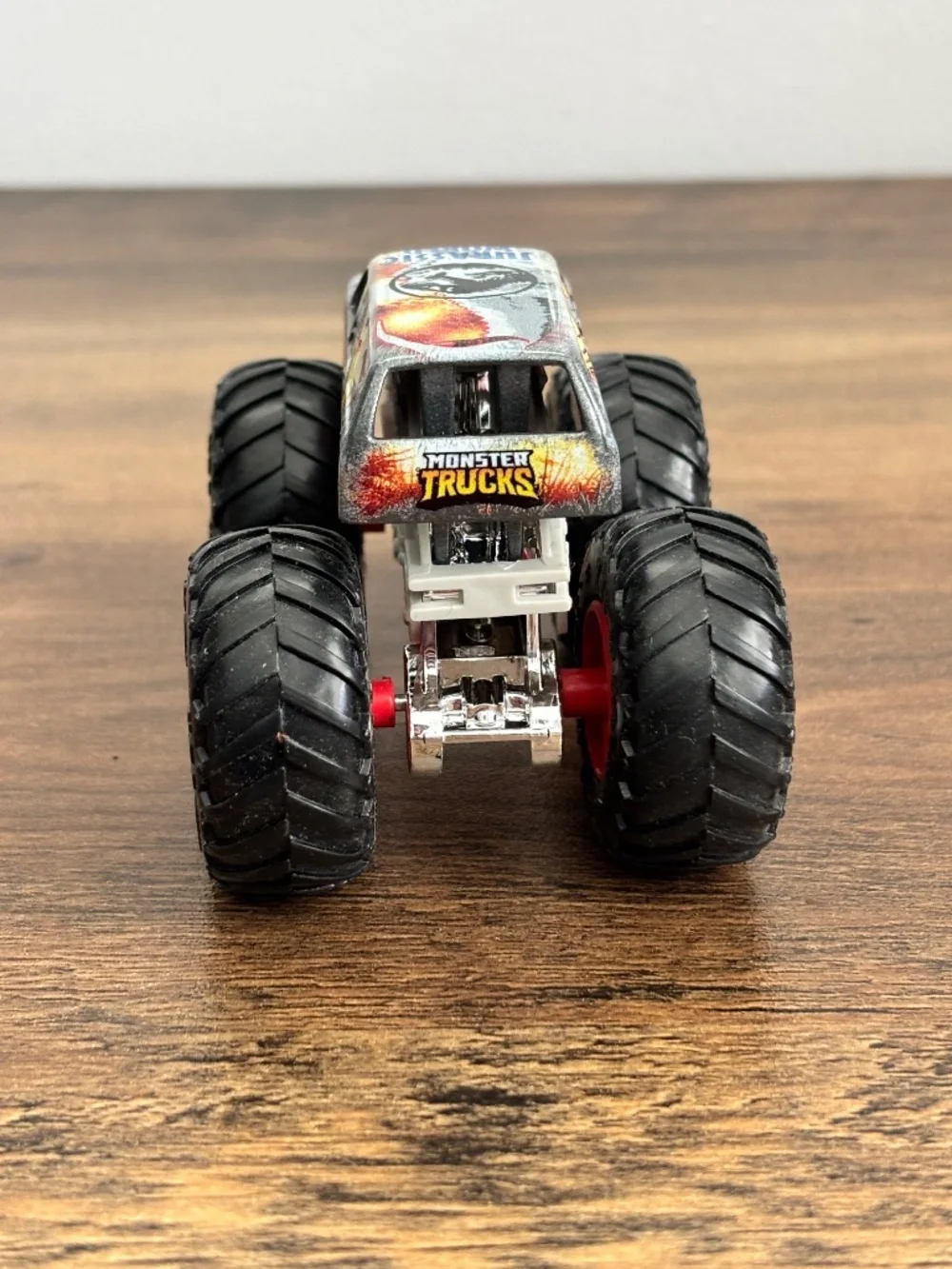 Hot Wheels Monster Truck Jurassic World Indominus Rex Die-Cast 1:64 Loose Toy